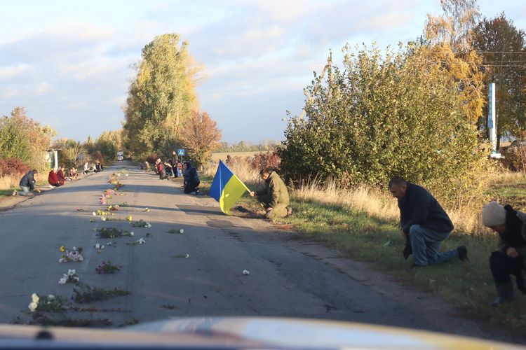 зустрічали загиблого Героя