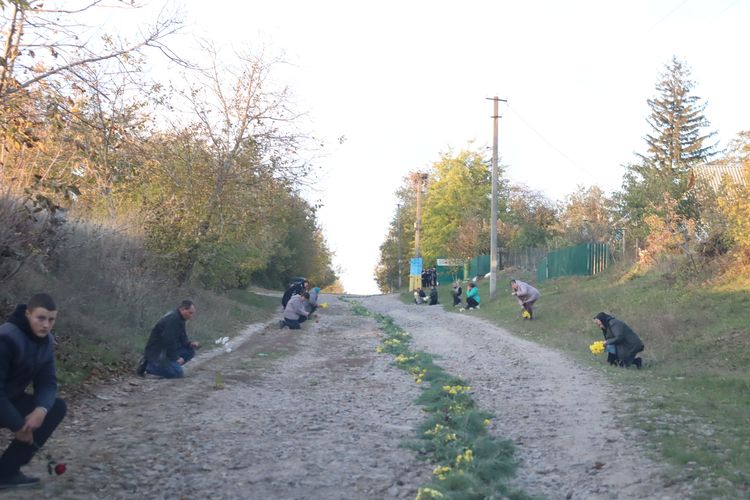 зустрічали загиблого Героя