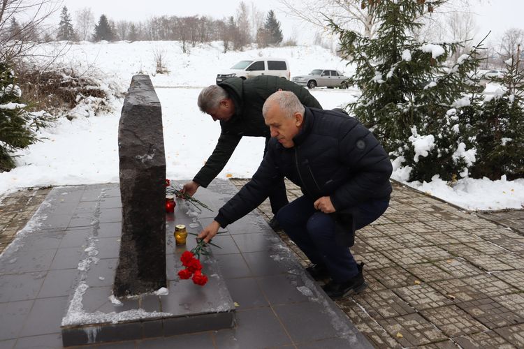 Вшанували пам'ять жертв голодоморів в Україні