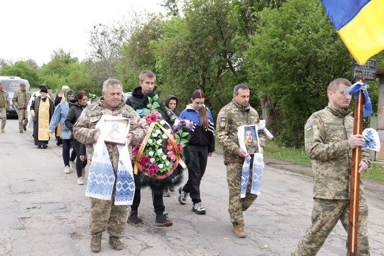 В останню дорогу провели