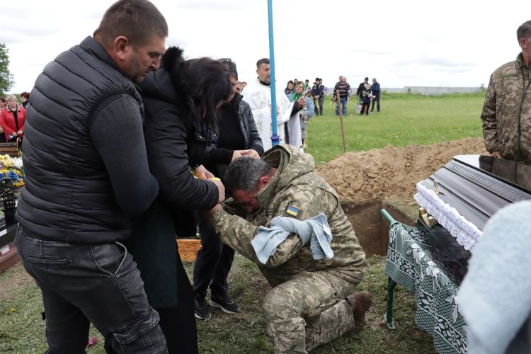 В останню дорогу провели