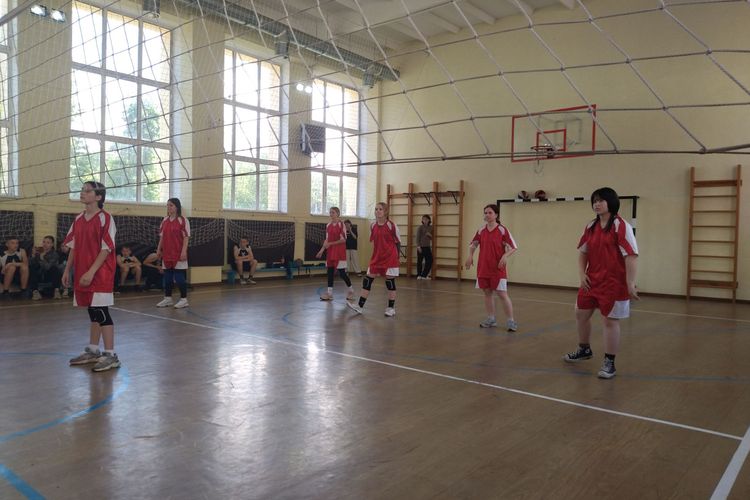 Змагання з волейболу