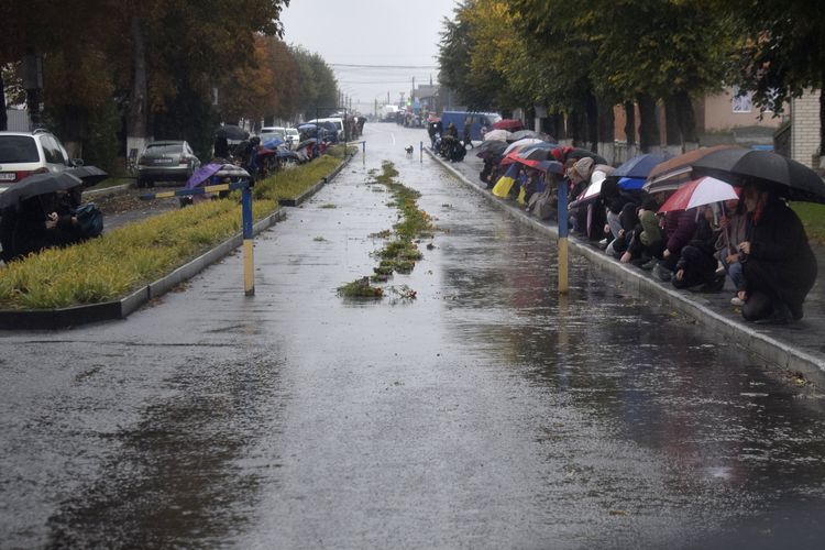 Додому на щиті