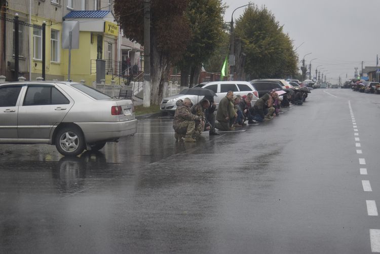 Додому на щиті