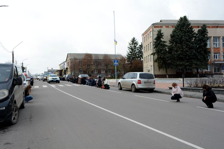 Додому вернувся він з бою