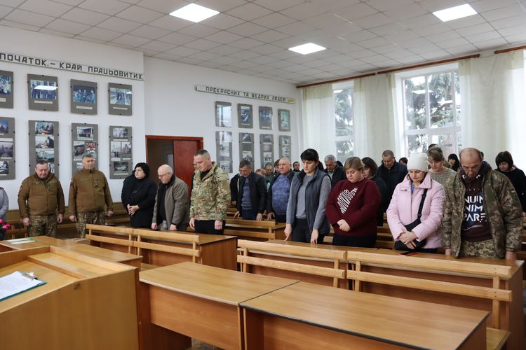 Вітали військовослужбовців та волонтерів