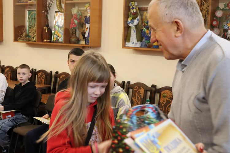 Зустріч з молоддю