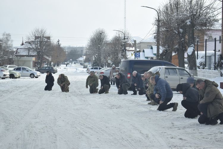 зустріли та провели в останню дорогу