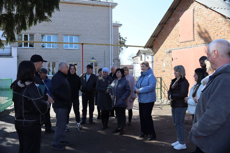 Новий шкільний автобус передали для учнів