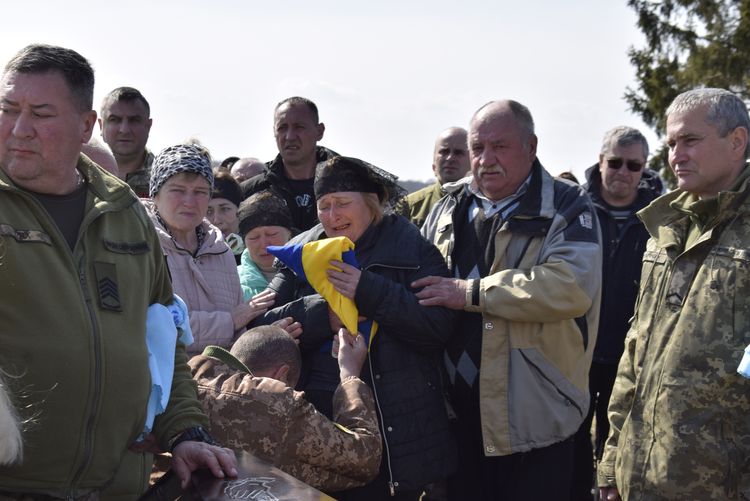 Захисника Сергія Лабу поховали