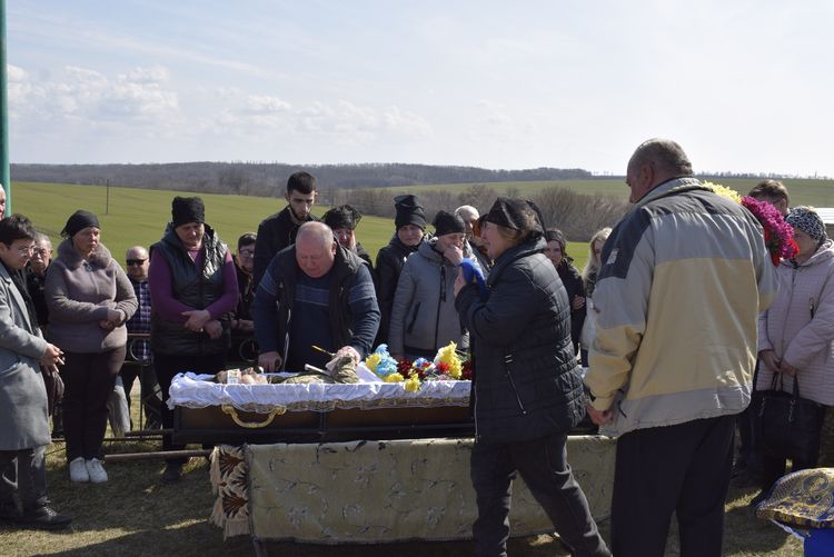 Захисника Сергія Лабу поховали
