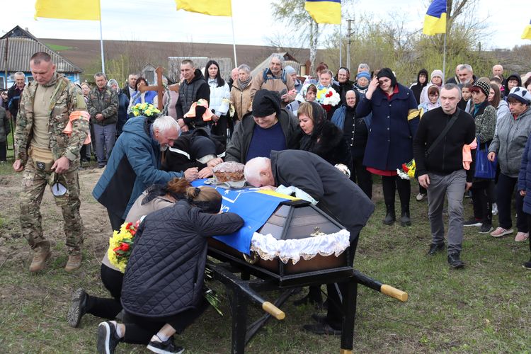 Попрощалися з Героєм