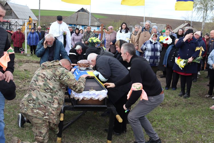 Попрощалися з Героєм