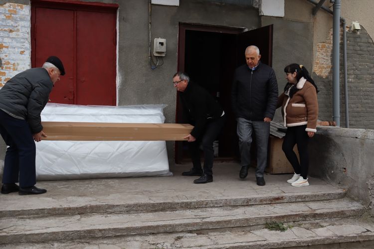 Міський голова відвідав багатодітну родину