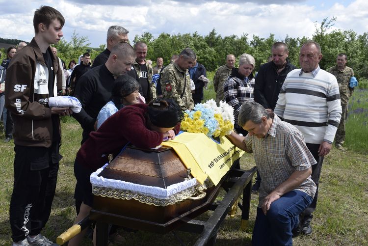 за майбутнє України