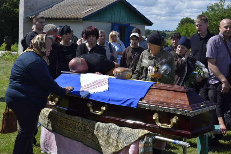 Зустріли і провели в останню дорогу
