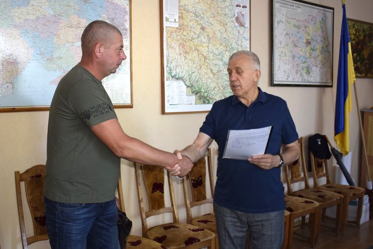 Вручили ордер на будинок багатодітній родині