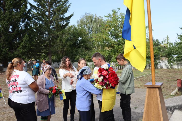 повернувся з полону