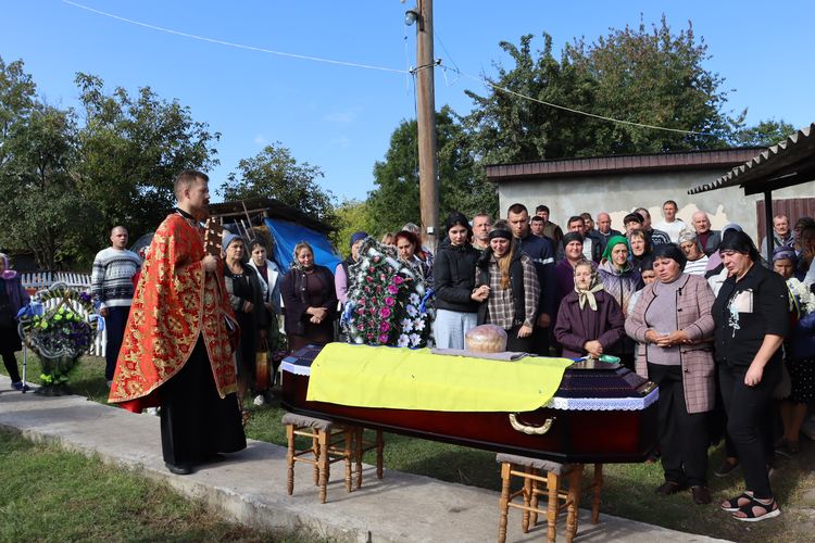 Погребищенська громада попрощалася
