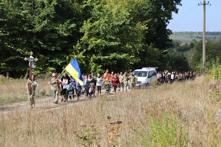 Погребищенська громада попрощалася