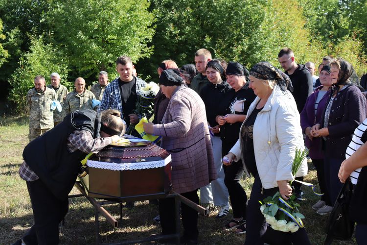 Погребищенська громада попрощалася