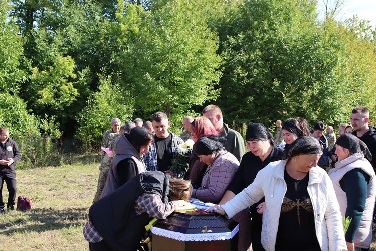 Погребищенська громада попрощалася
