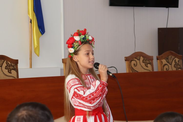 Низько вклоняємося захисникам та захисницям